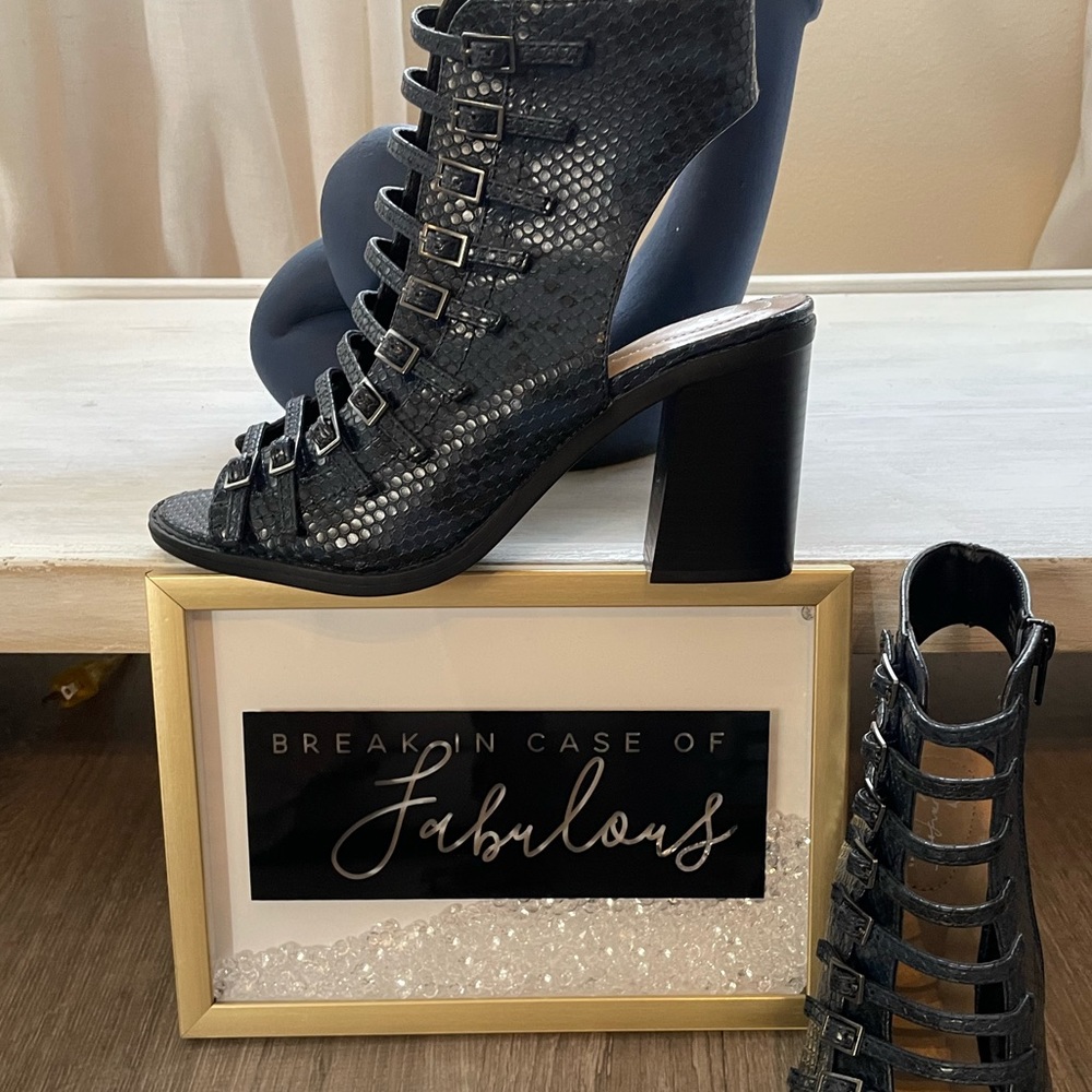 NOT FOR SALE: Comfort and style. Snake skin heeled dress sandal. 8w